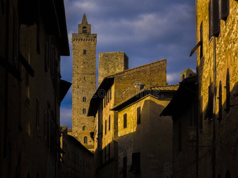 Kulleby i Tuscany arkivbild Kulleby i Tuscany arkivbild