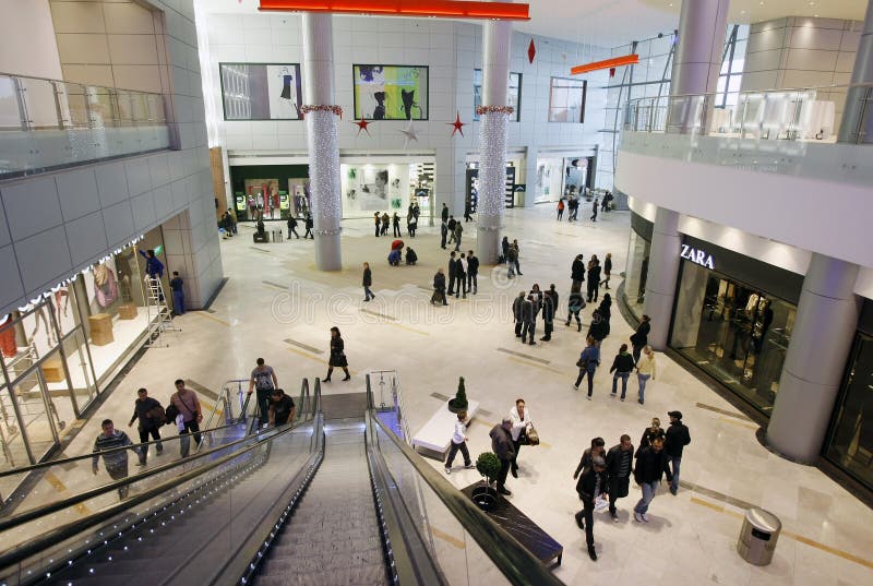 Thursday, October 29, 2009. Customers are walking and shopping in AFI Palace Cotroceni Mall, in Bucharest, Romania. Thursday, October 29, 2009. Customers are walking and shopping in AFI Palace Cotroceni Mall, in Bucharest, Romania.