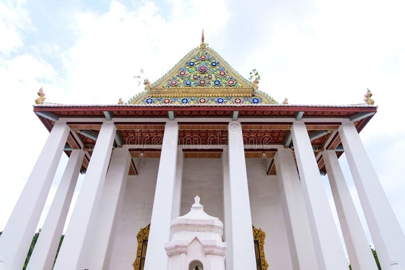 Kunglig prästvigning Hall av Wat Chaloem Phra Kiat Worawihan royaltyfri fotografi Kunglig prästvigning Hall av Wat Chaloem Phra Kiat Worawihan royaltyfri fotografi
