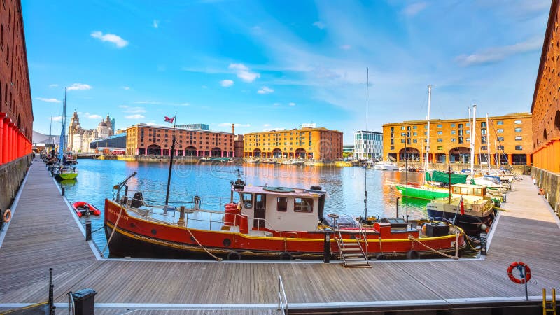 Kungliga Albert Dock i Liverpool, UK royaltyfria foton