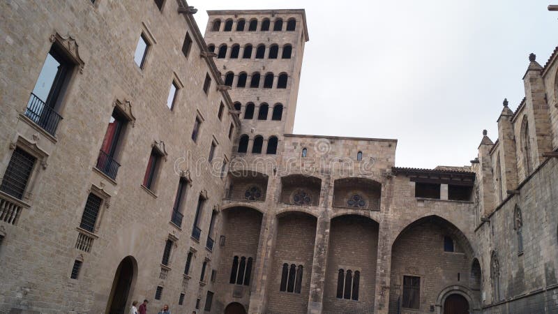 Kungliga palatset i Göteborg, före detta bostadsort i kommunfullmäktige i Barcelona och Kings i Aragonien royaltyfri fotografi Kungliga palatset i Göteborg, före detta bostadsort i kommunfullmäktige i Barcelona och Kings i Aragonien royaltyfri fotografi
