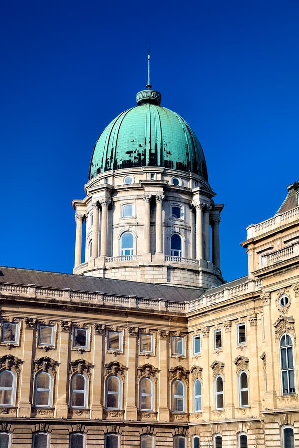 Kungligt palats i Budapest royaltyfria foton