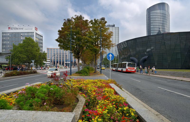 Kupczy na Konigswall ulicie w Dortmund, Niemcy obrazy stock Kupczy na Konigswall ulicie w Dortmund, Niemcy obrazy stock