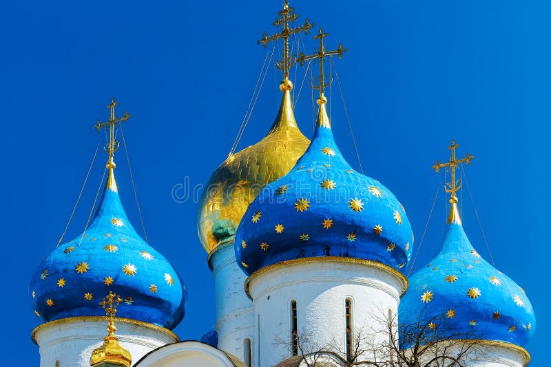 Kuppel von Dreiheit Sergius Lavra Sergiev Posad in Moskau-Region in Russland lizenzfreie stockbilder Kuppel von Dreiheit Sergius Lavra Sergiev Posad in Moskau-Region in Russland lizenzfreie stockbilder