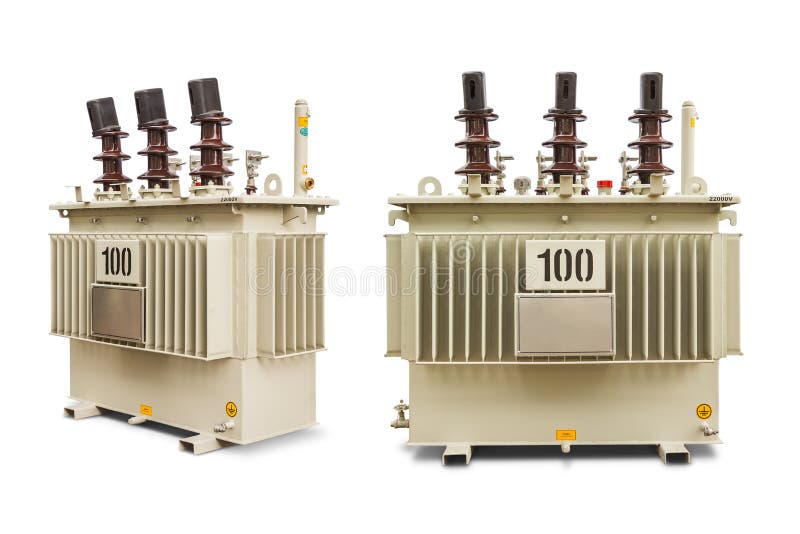 Tři fáze (100 kVA) vlnitý fin hermeticky uzavřený typ ropy ponořit transformátor, izolovaných na bílém pozadí s ořezové cesty.