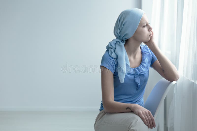 Kvinna med oncologysjukdomen arkivbilder Kvinna med oncologysjukdomen arkivbilder
