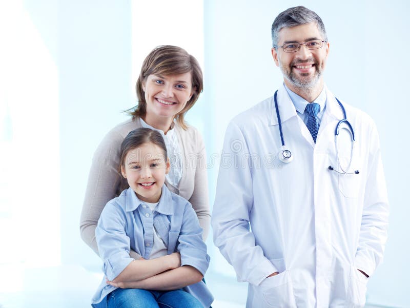 Kvinnor och läkare arkivfoto