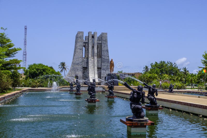 Kwame Nkrumah Memorial Park And Fountains Editorial Stock Image - Image Of  Africa, Gold: 119513609
