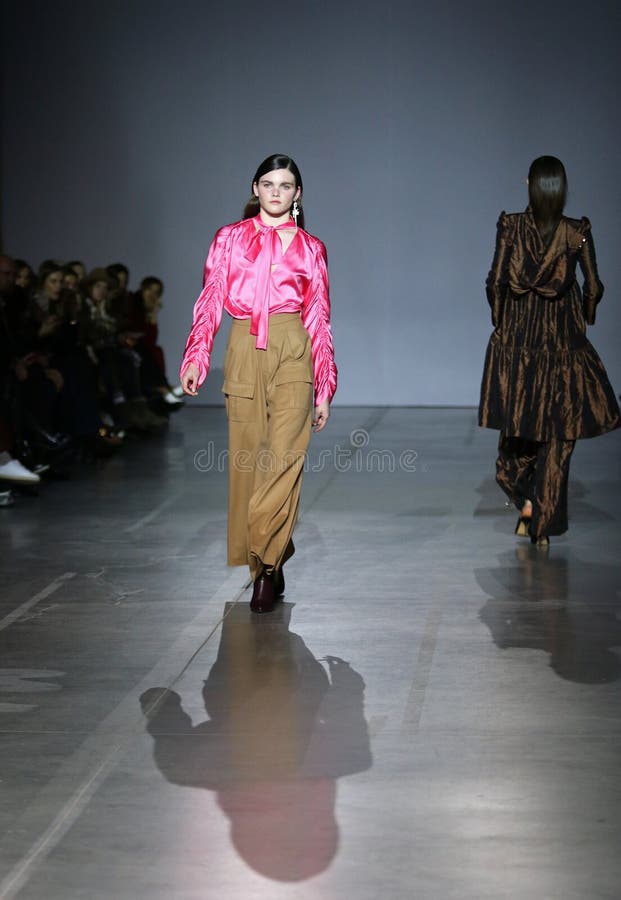 Ukrainian Fashion Week FW19-20: Collection by a/RAISE Editorial ...