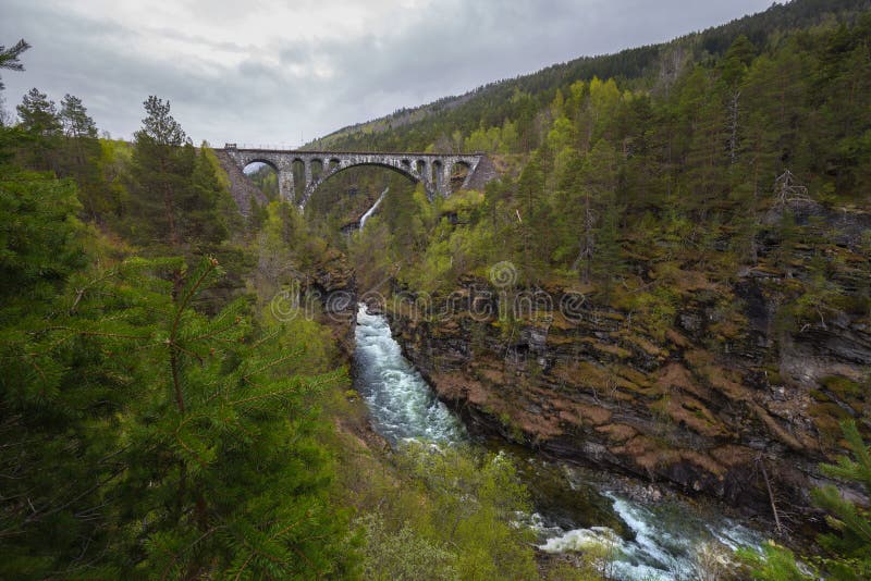 Kylling Bridge Kylling bru - railway bridge in Rauma Municipa