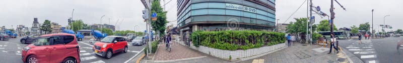 KYOTO - MEI 30, 2016: Toeristen langs Sanjo Dori Kyoto is een majo royalty-vrije stock foto KYOTO - MEI 30, 2016: Toeristen langs Sanjo Dori Kyoto is een majo royalty-vrije stock foto