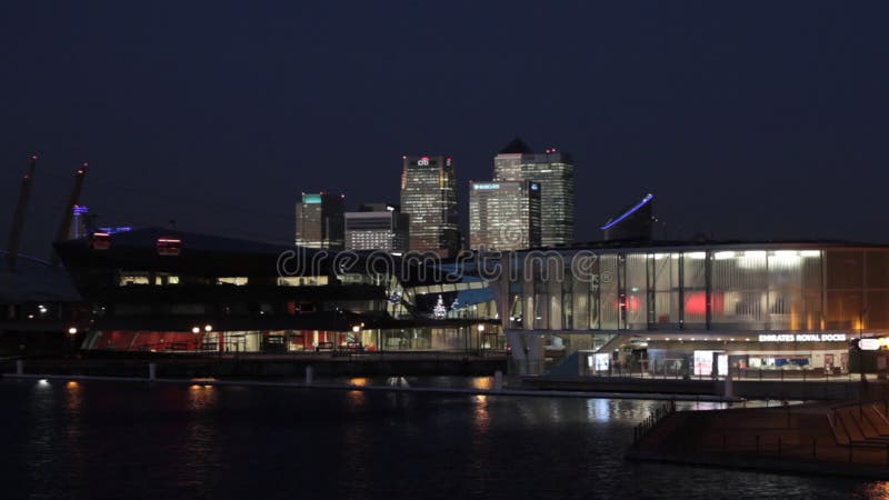 Königliche Docks und Canary Wharf