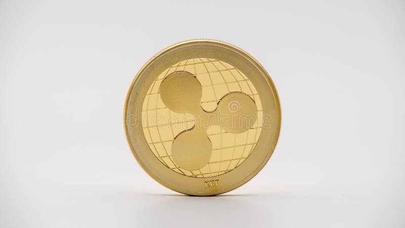 Körperliches Metallgoldene Ripplecoin-Währung auf weißem Hintergrund XRP-Münze stockbild Körperliches Metallgoldene Ripplecoin-Währung auf weißem Hintergrund XRP-Münze stockbild