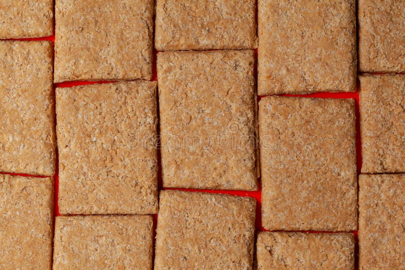 Köstliche indianische Mistai-Dessert delikate, weiche, knusprige gajak Bars. stockbilder