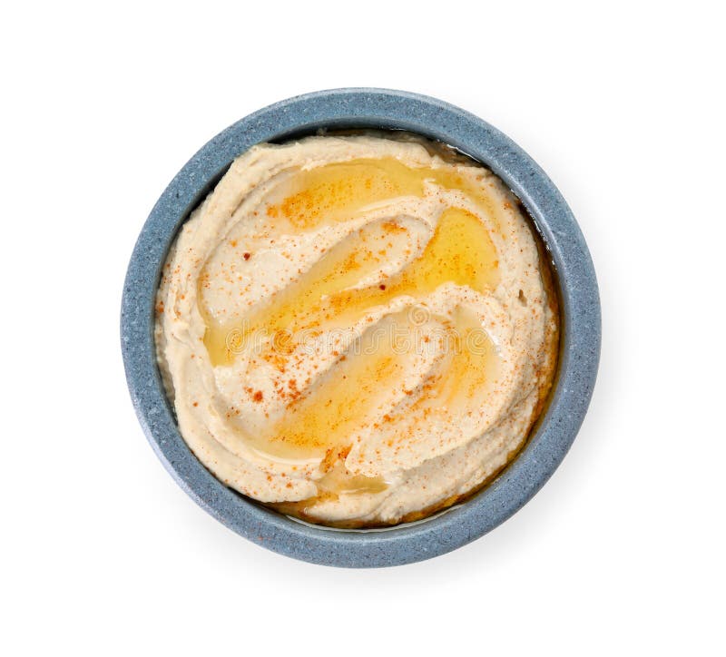 Köstlicher Hummus mit Olivenöl und Paprika isoliert auf weißer Oberfläche stockfoto