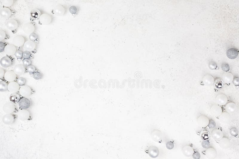 L'appartement de modèle de nouvelle année ou de Noël étendent la célébration de vacances de Noël de vue supérieure les boules que photos stock L'appartement de modèle de nouvelle année ou de Noël étendent la célébration de vacances de Noël de vue supérieure les boules que photos stock