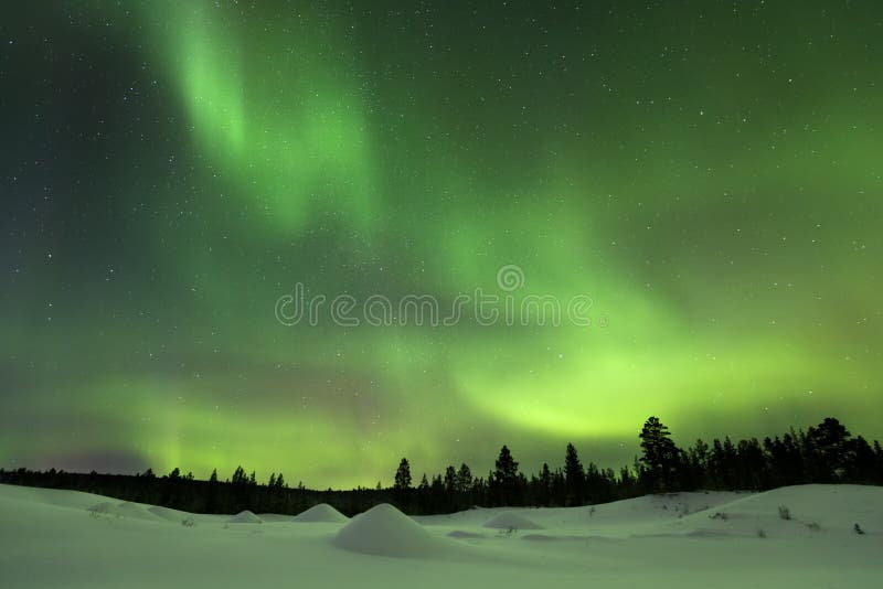 L'aurore Borealis en Laponie finlandaise images libres de droits L'aurore Borealis en Laponie finlandaise images libres de droits