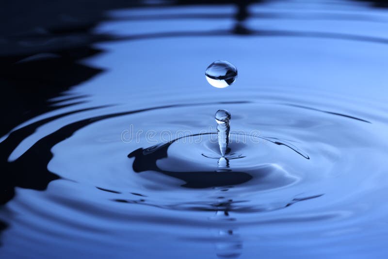 l'eau de baisse photos stock l'eau de baisse photos stock