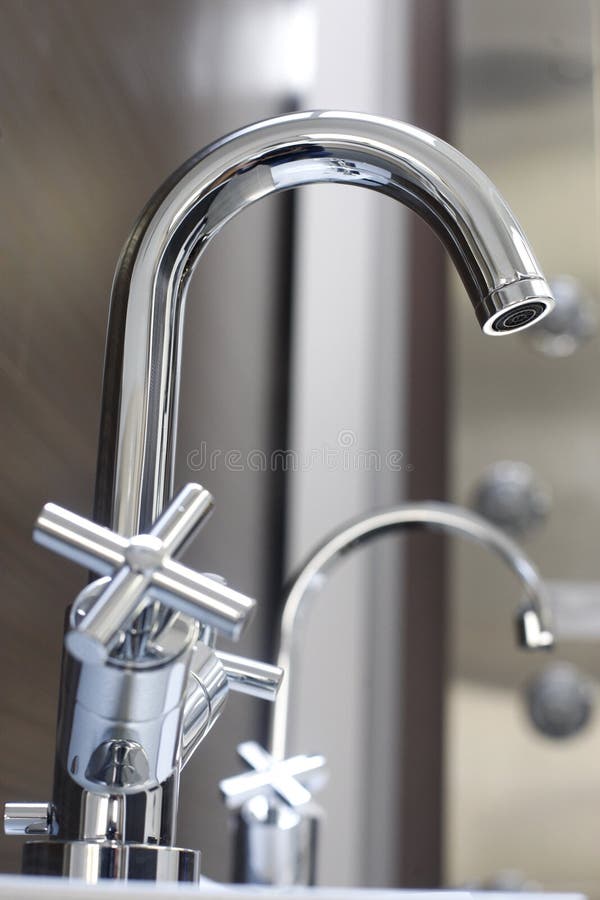 l'eau de bassin photographie stock l'eau de bassin photographie stock