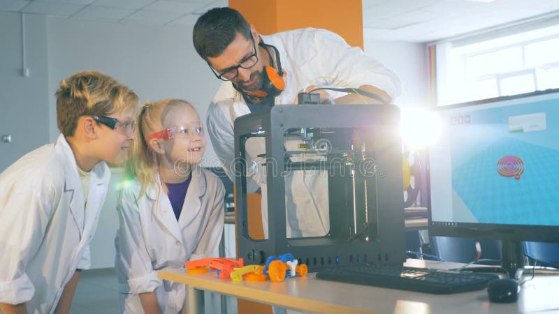 L'expérience est tenue et montrée aux ados par l'intermédiaire de l'imprimante 3D