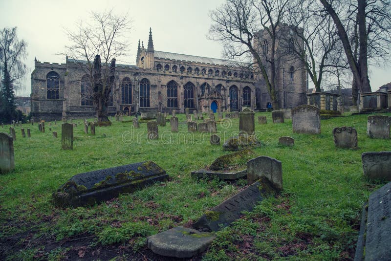 L'?glise de St Mary, St Edmunds d'enfouissement photo libre de droits L'?glise de St Mary, St Edmunds d'enfouissement photo libre de droits