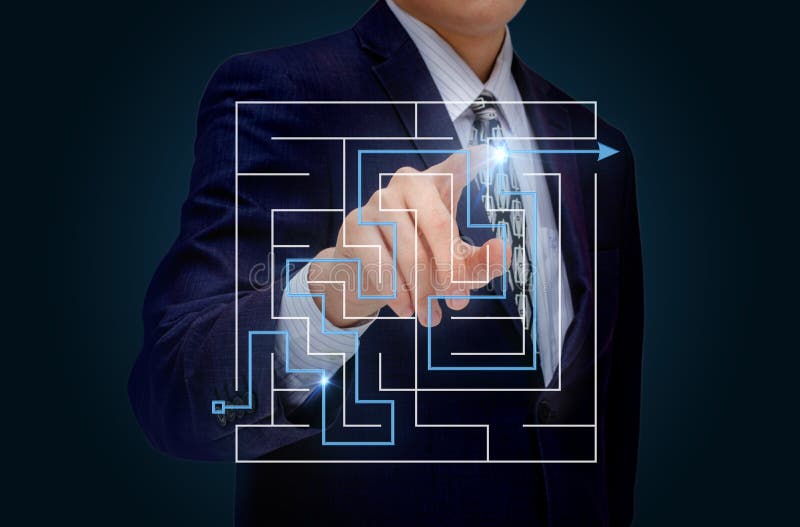L'homme d'affaires analyse la solution du problème image stock L'homme d'affaires analyse la solution du problème image stock