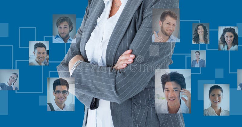 L'image composée des bras debout de femme d'affaires a croisé sur le fond blanc image stock L'image composée des bras debout de femme d'affaires a croisé sur le fond blanc image stock