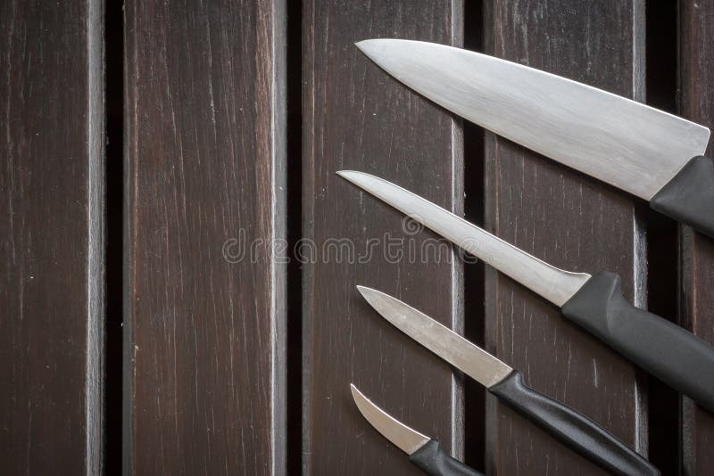 L'insieme dei coltelli fotografia stock L'insieme dei coltelli fotografia stock