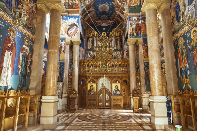 L'interno della chiesa ortodossa rumena della natività a Gerico fotografia stock