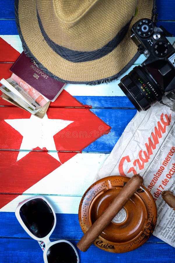 L'oggetto si è riferito a comunismo di Cuba sul fondo della bandiera