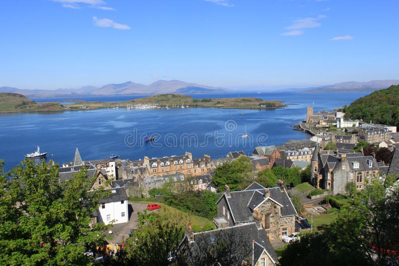 La bahía de Oban, isla de Kerrera y reflexiona sobre, Escocia imagenes de archivo La bahía de Oban, isla de Kerrera y reflexiona sobre, Escocia imagenes de archivo