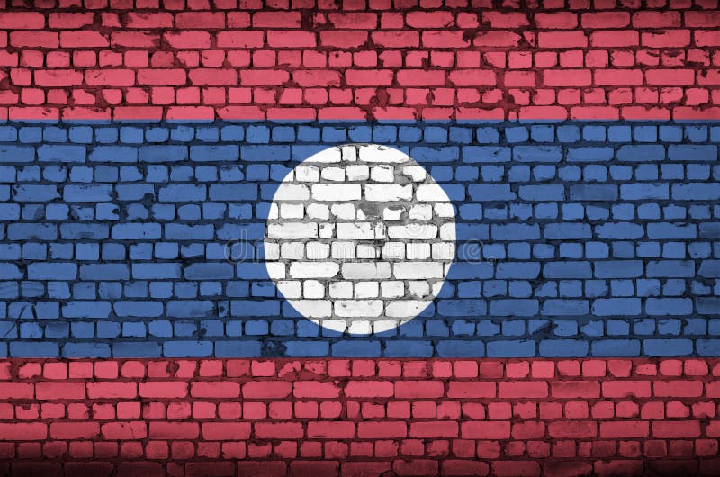 La bandiera del Laos è dipinta su un vecchio muro di mattoni illustrazione vettoriale La bandiera del Laos è dipinta su un vecchio muro di mattoni illustrazione vettoriale