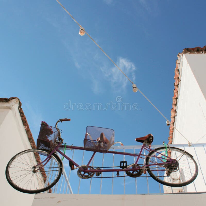 bicicletta appesa