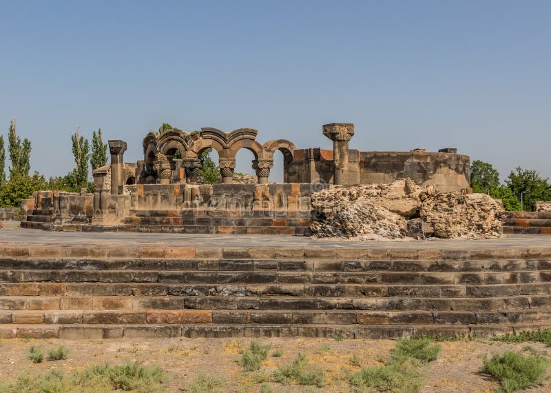 La catedral maravillosa de Zvartnots, Armenia fotografía de archivo La catedral maravillosa de Zvartnots, Armenia fotografía de archivo