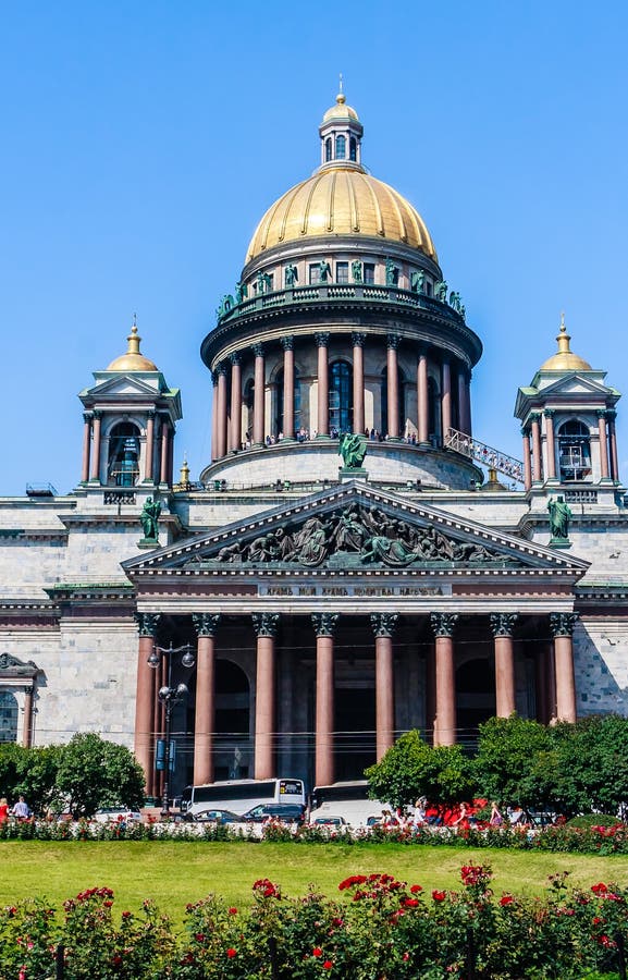 La cattedrale di S. Isacco a San Pietroburgo, in Russia, è la più grande chiesa cristiana ortodossa del mondo fotografie stock libere da diritti La cattedrale di S. Isacco a San Pietroburgo, in Russia, è la più grande chiesa cristiana ortodossa del mondo fotografie stock libere da diritti