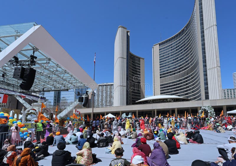 La cerimonia del Khalsa Day per i sikh davanti al municipio di Toronto fotografia stock libera da diritti