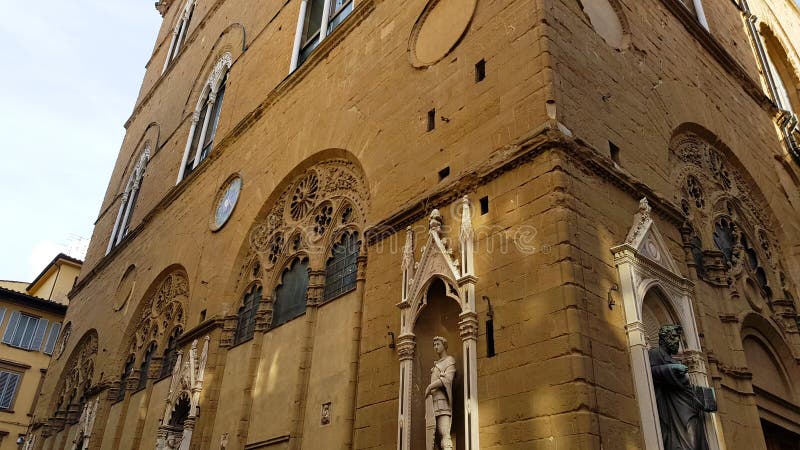 La chiesa di Orsanmichele, la chiesa del Arti, le cooperative fiorentine antiche immagini stock La chiesa di Orsanmichele, la chiesa del Arti, le cooperative fiorentine antiche immagini stock