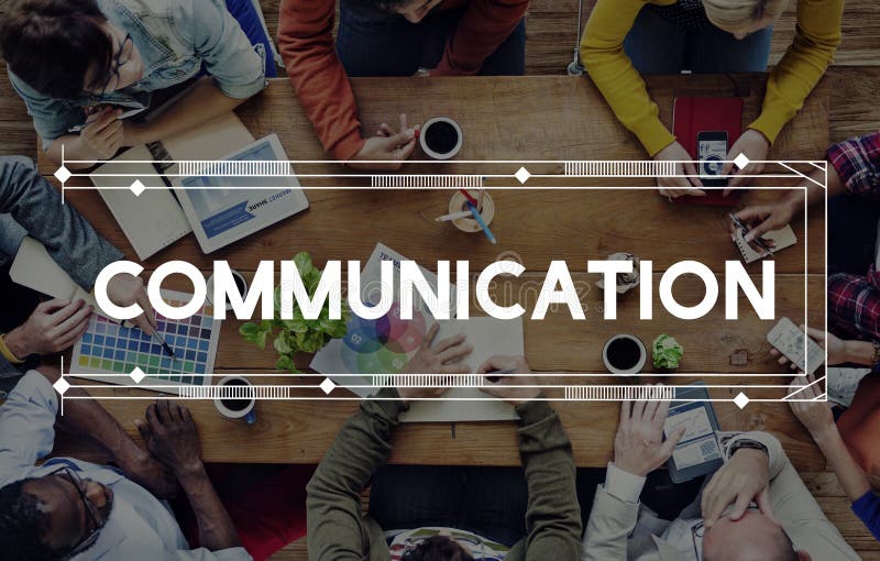La comunicazione comunica il concetto di conversazione della discussione
