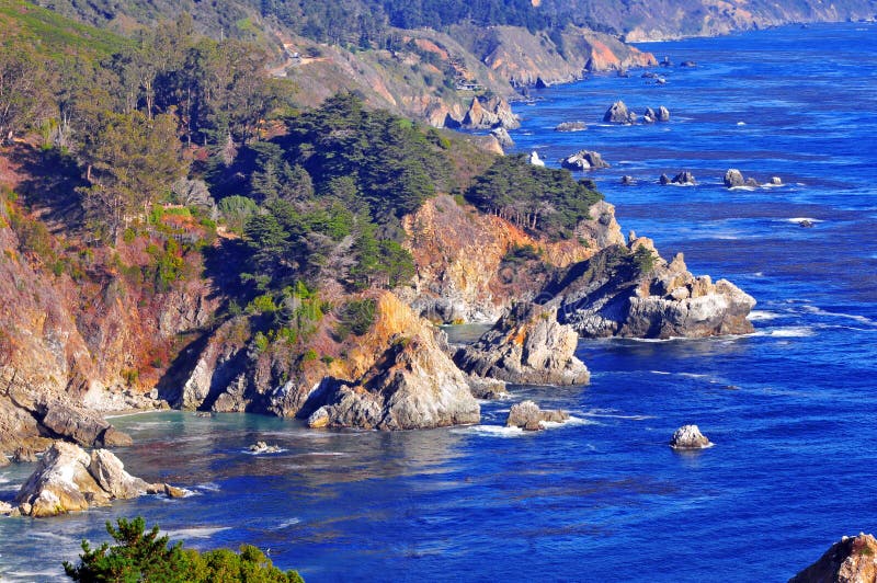 La Costa Costa California De Big Sur Imagen de archivo Imagen de sellos, orilla 39286263