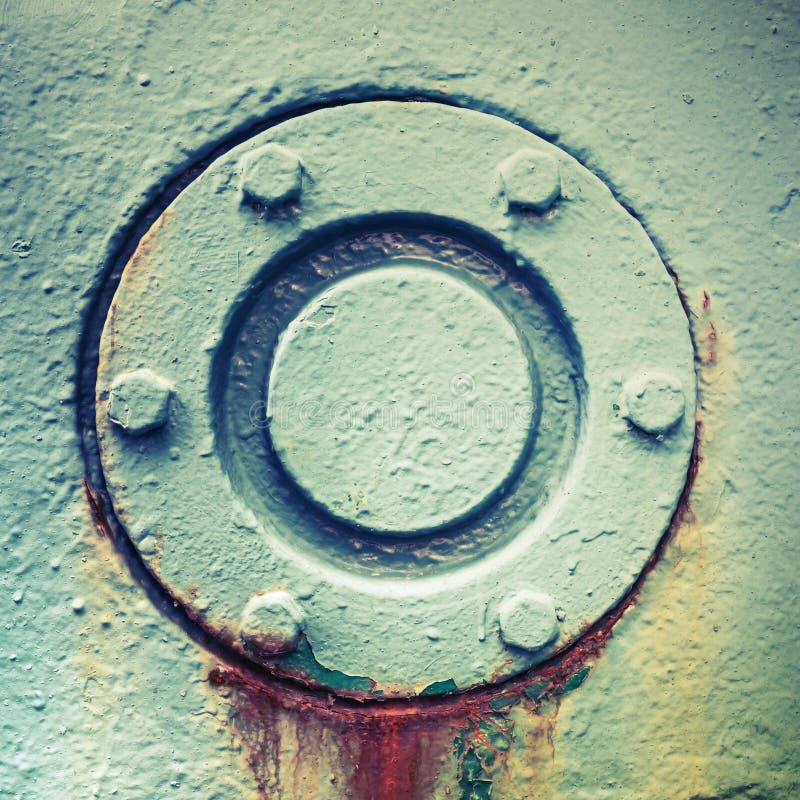 La couverture a monté avec des boulons, vieux détail industriel de résumé images stock La couverture a monté avec des boulons, vieux détail industriel de résumé images stock