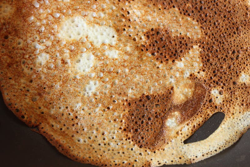 La crepe apetitosa magnífica foto de archivo La crepe apetitosa magnífica foto de archivo