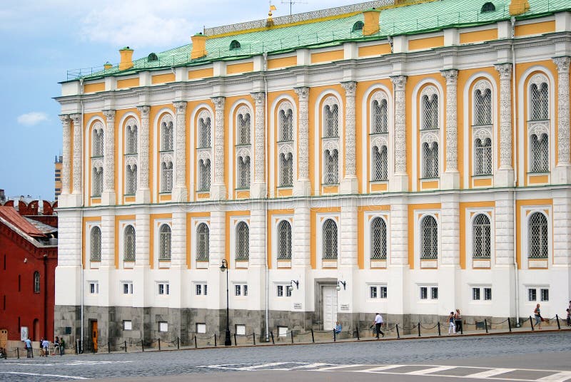 La cámara del arsenal en Moscú el Kremlin Sitio del patrimonio mundial de la UNESCO imagen de archivo La cámara del arsenal en Moscú el Kremlin Sitio del patrimonio mundial de la UNESCO imagen de archivo