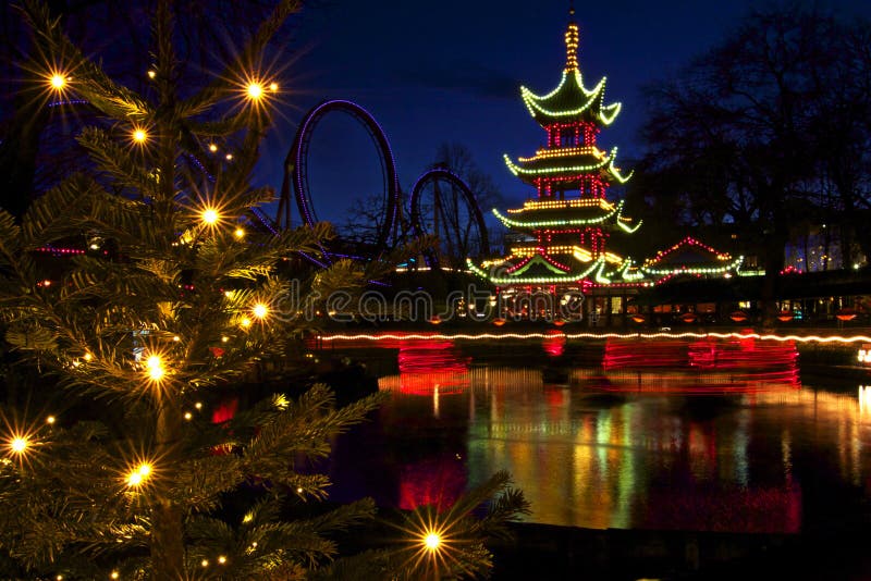 La Danimarca: Natale in Tivoli fotografie stock La Danimarca: Natale in Tivoli fotografie stock