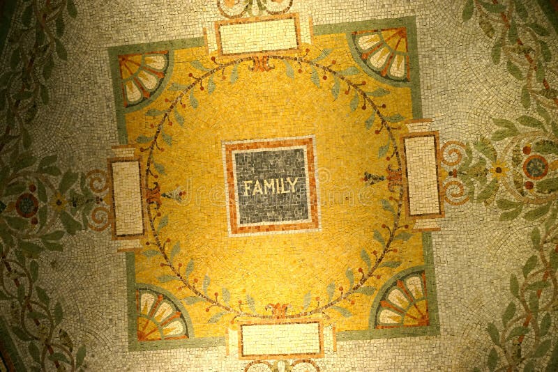 La familia es el eje de la vida fotografía de archivo libre de regalías La familia es el eje de la vida fotografía de archivo libre de regalías