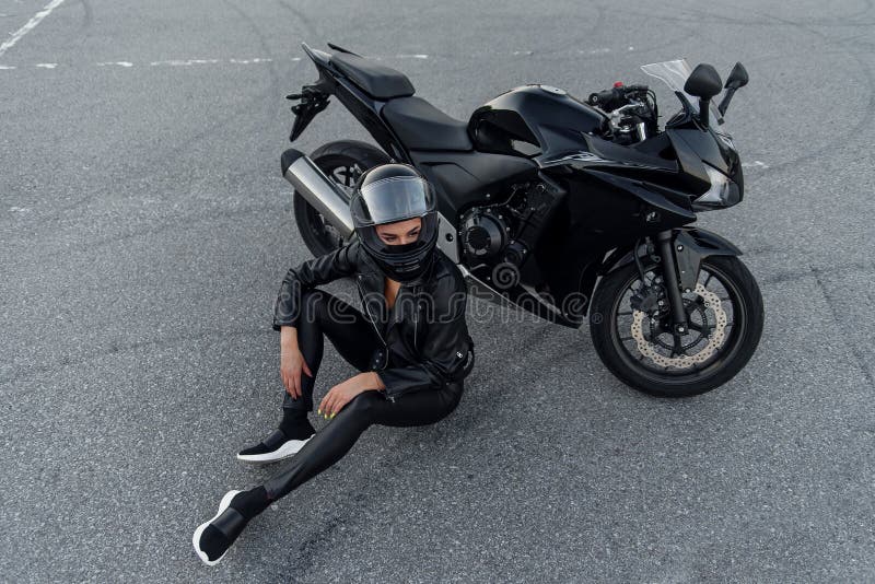 Casque Moto femme Noir - S448 | Le pratique du Motard