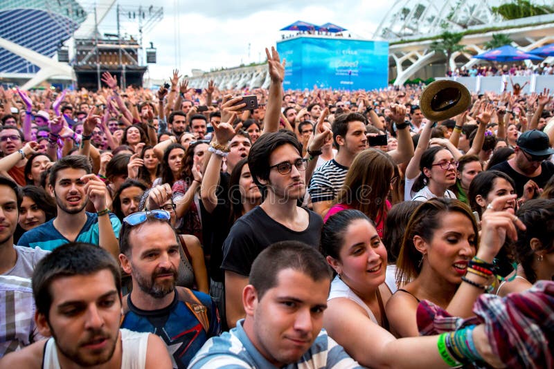 La folla al festival de les Arts immagini stock libere da diritti La folla al festival de les Arts immagini stock libere da diritti