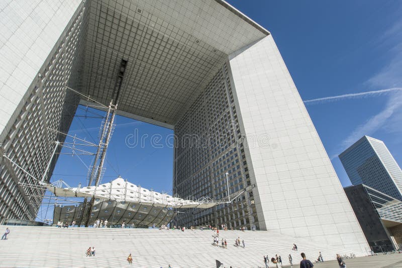 La Grande Arche Vapour trails royalty free stock photos La Grande Arche Vapour trails royalty free stock photos