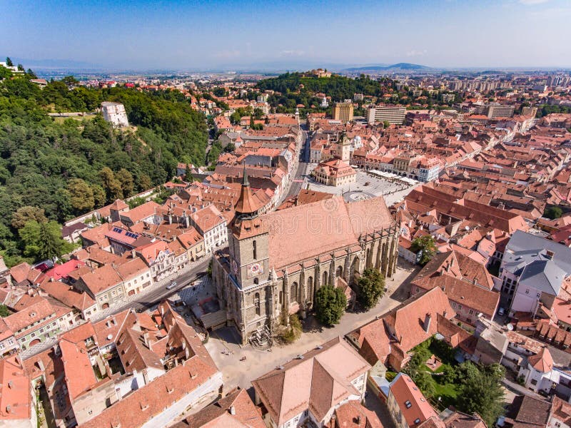 La iglesia negra en Brasov, Rumania, visión aérea fotos de archivo La iglesia negra en Brasov, Rumania, visión aérea fotos de archivo