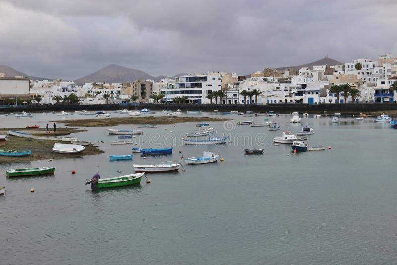 La lagune Charco de San Gines à Arrecife, Lanzarote images stock La lagune Charco de San Gines à Arrecife, Lanzarote images stock