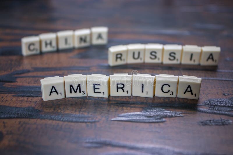La lettre couvre de tuiles la porcelaine de la Russie de maerica photo libre de droits La lettre couvre de tuiles la porcelaine de la Russie de maerica photo libre de droits